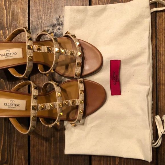 Valentino Rockstud Slide Sandal - Picture 4 of 10